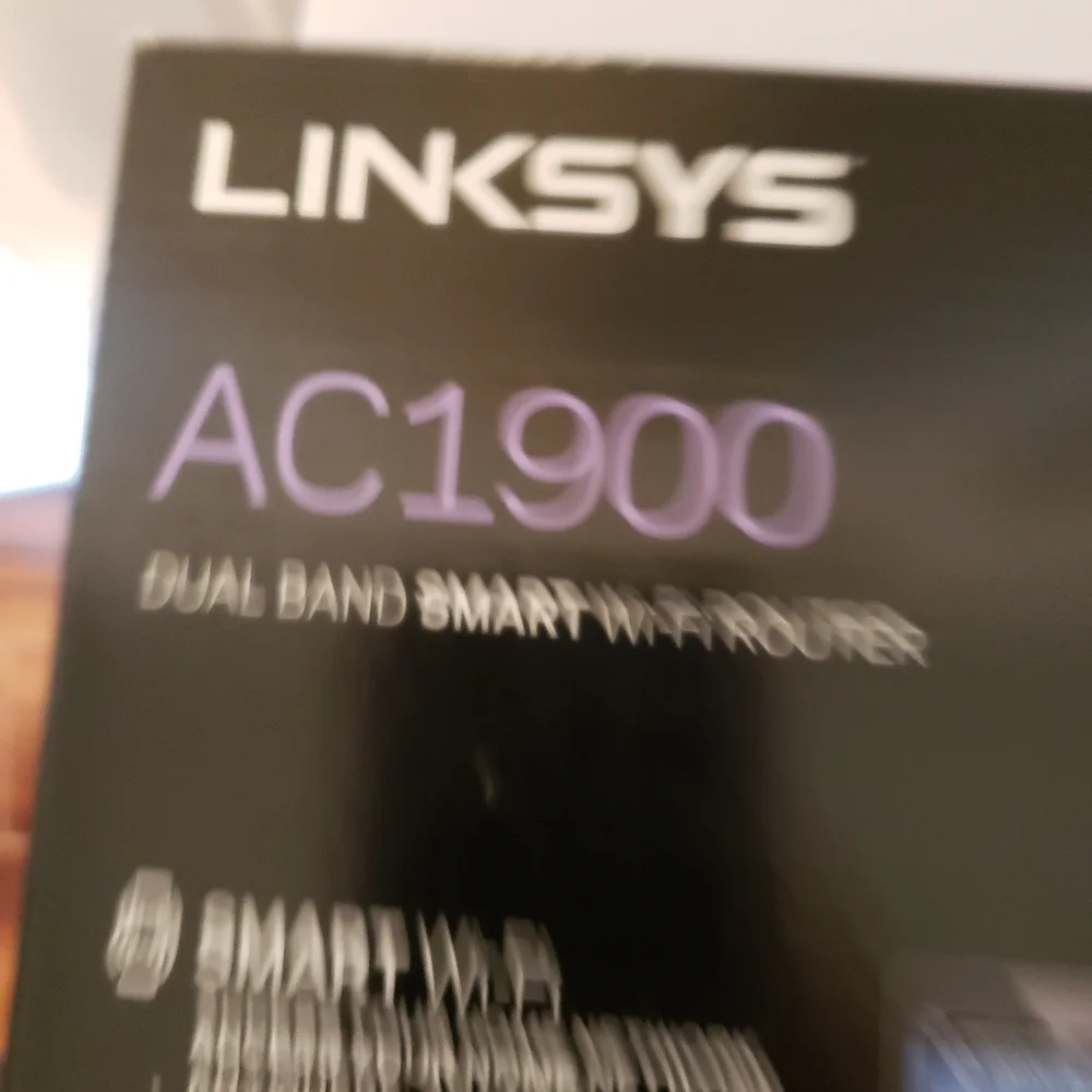 Linksys AC1900 Router - Picture 6 of 8